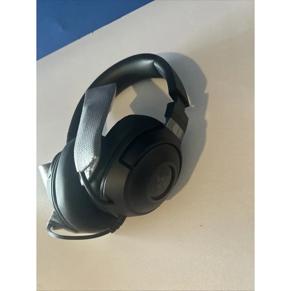 Razer BlackShark V2 + USB Sound Card Headset THX Spacial Audio compatible